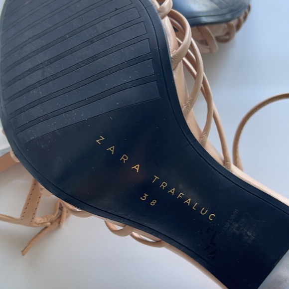 Zara straps sandals w/translucent stiletto heels - Picture 4 of 4